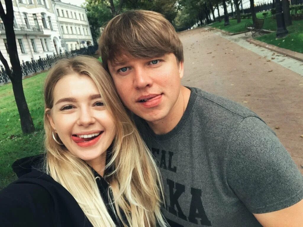 Уколова анастасия с мужем - CollectPhoto.ru