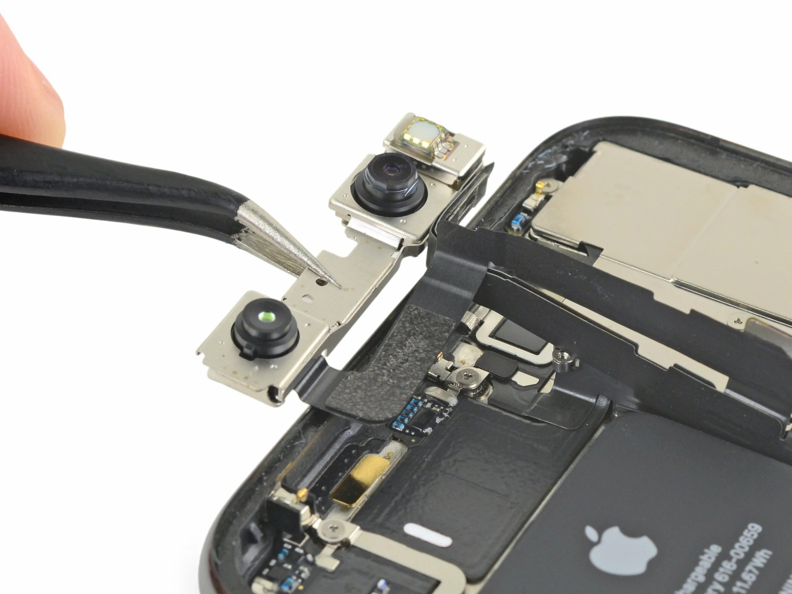 Замена основной камеры iphone. Iphone 11 IFIXIT. Iphone 13 Pro модуль фронтальной камеры. Камера для iphone 11. Iphone 11 Pro IFIXIT.