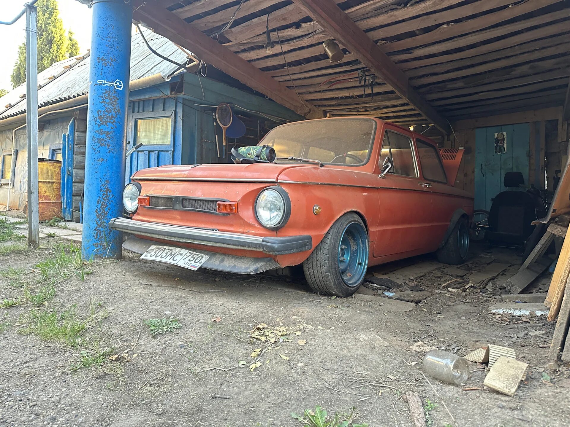 Заз а08. Заз 966 и заз 968. Запорожец такси. Запорожец 8. Желтый запорожец такси.