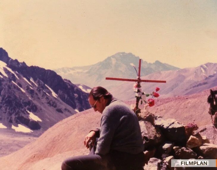 Чудо в андах википедия. Нандо паррадо авиакатастрофа. Нандо паррадо чудо в андах. Чудо в андах википедия. Остаться в живых чудо в андах фильм 2010.