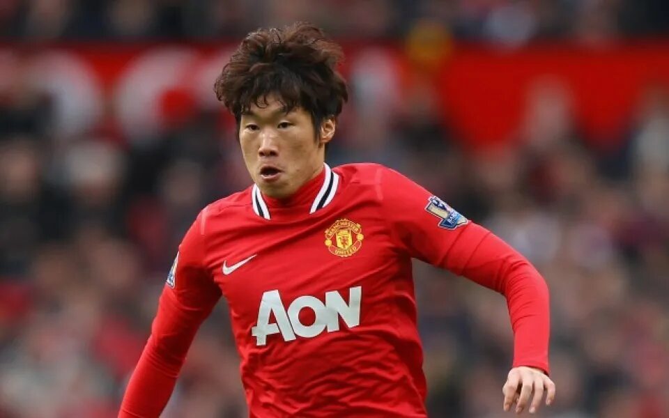 Ти сун. Пак Чжи Сун. Park Ji Sung футболист. Пак Джи Сун Манчестер Юнайтед. Park Ji Sung Манчестер Юнайтед.