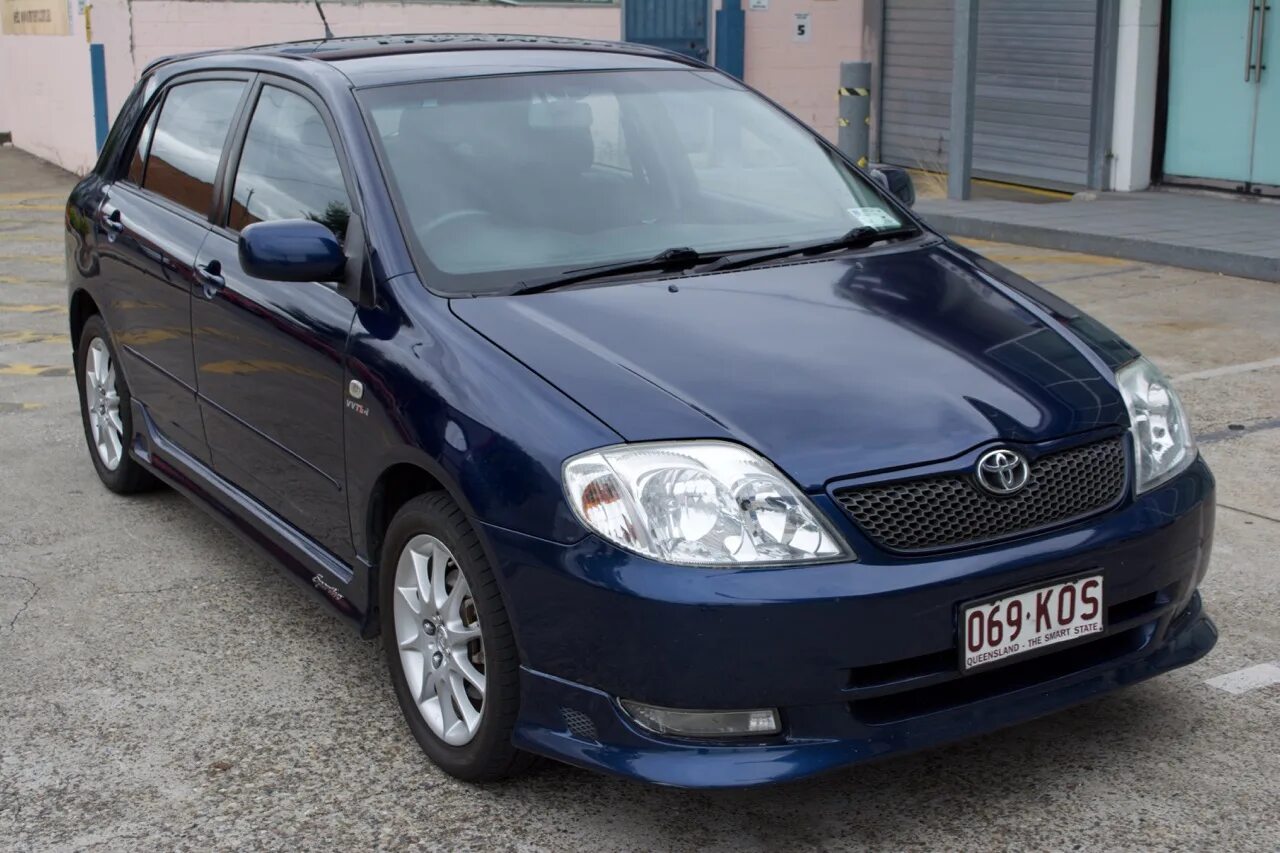 Купить короллу 2004. Toyota Corolla 2004. Тойота Королла 2004. Тойота Королла 2004 хэтчбек. Тойота Королла хэтчбек 2004г.