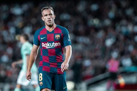 Arthur should remain focused on Barcelona despite endless rumours BU