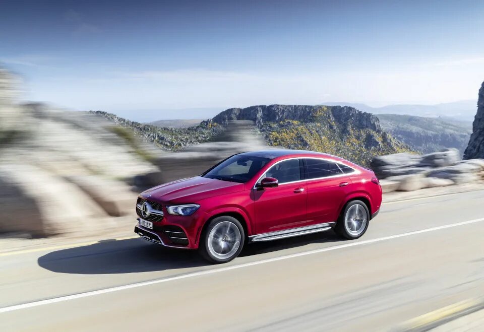 Mercedes-Benz сделал кроссовер из A-Class :: Autonews
