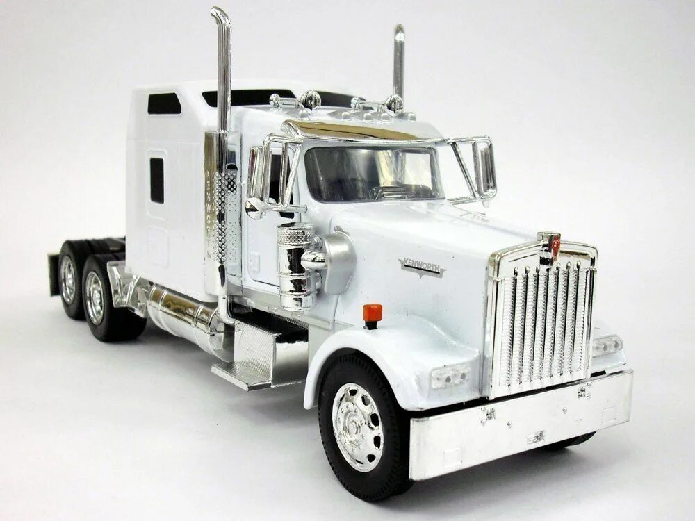 Грузовик 32. New ray Kenworth w900 1:32. New ray Kenworth w900. Kenworth w900 1/32. Модель Kenworth w900.