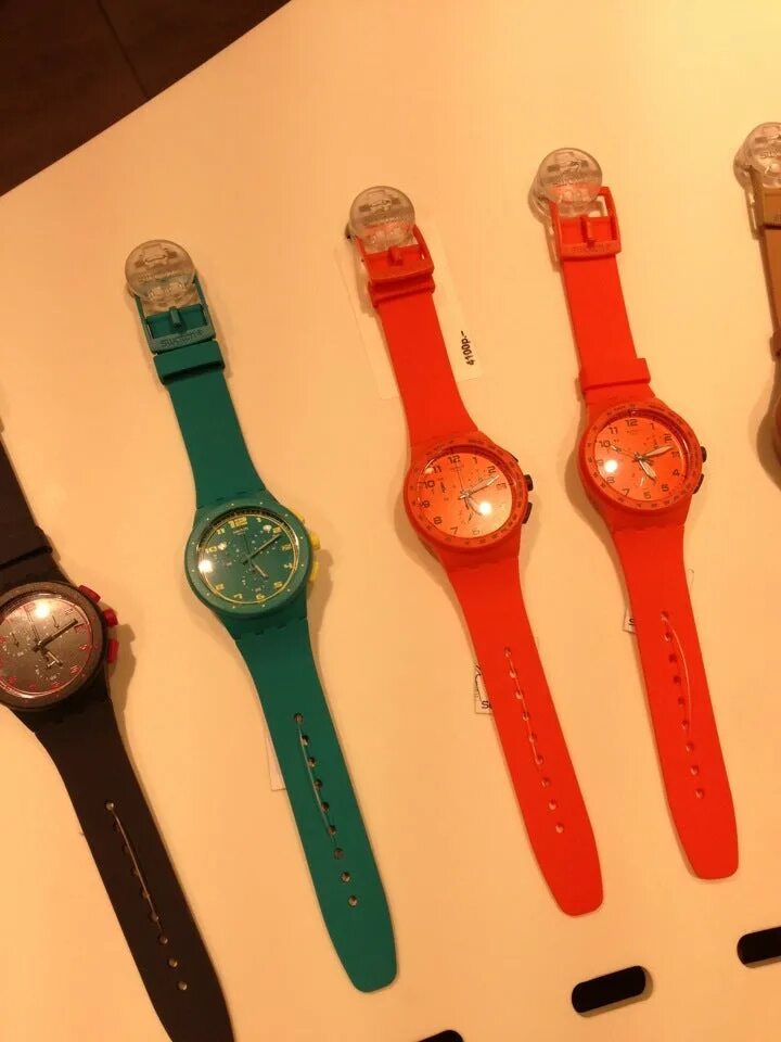 Swatch. Часы свотч. Украшения свотч. Swatch украшения. Свотч часы магазины