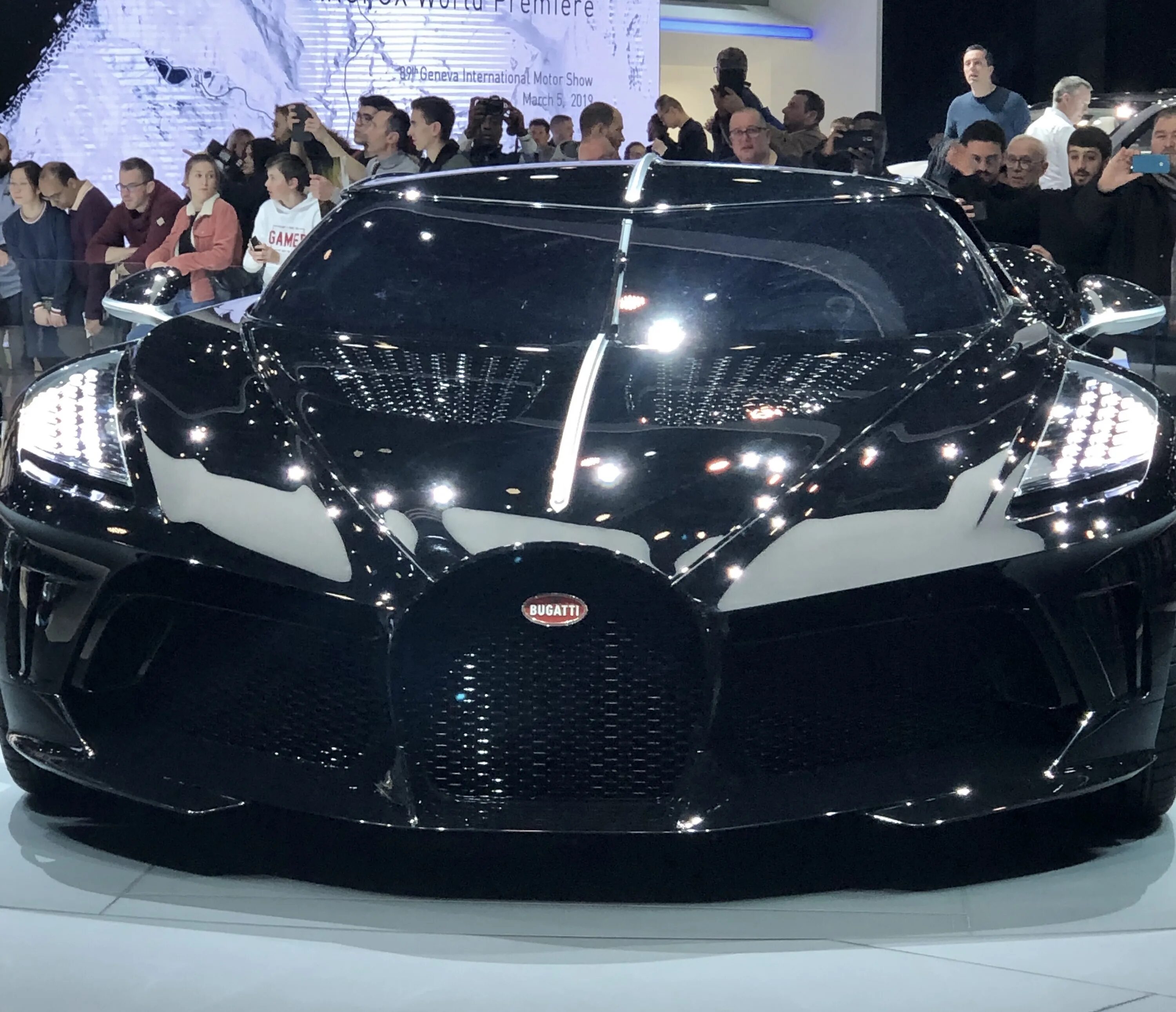 Новая bugatti. Новая Бугатти 2022. Бугатти Атлантик 2019. Bugatti Veyron 2022. Бугатти последняя модель 2022.