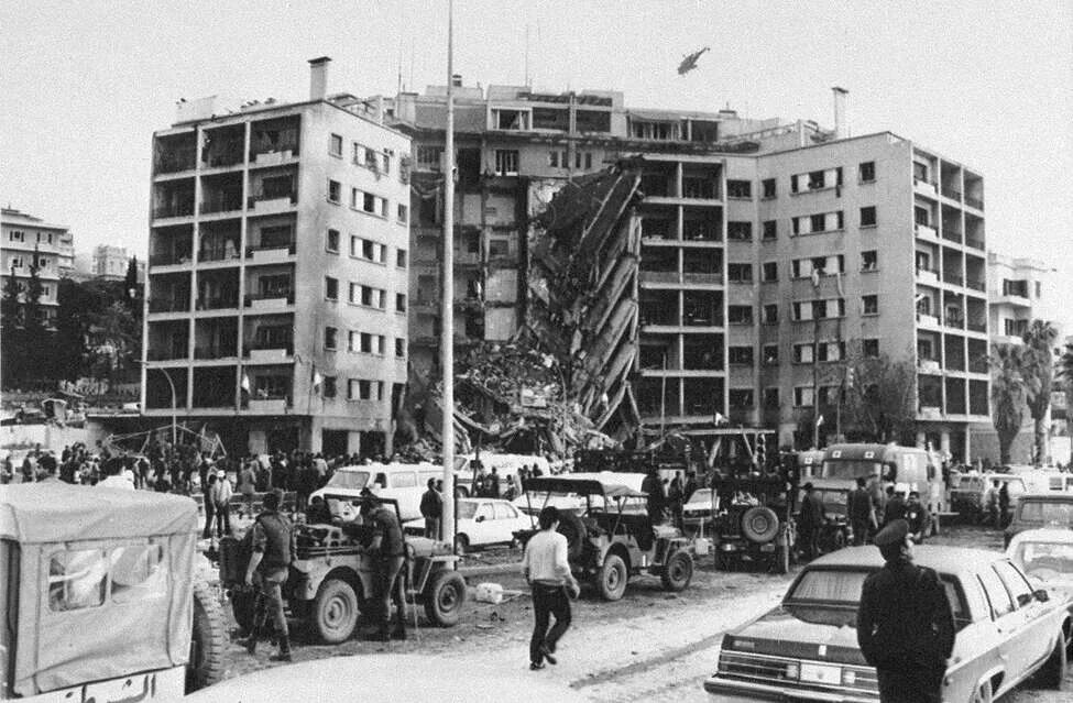 1983 United States Embassy bombing in Beirut. Бомбардировка Бейрута 1983.