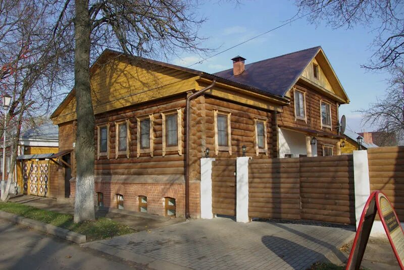 Классик балашиха. Гостевой дом русские сувениры. Суздальская 31. Суздаль крест реставрационное училище музей. Суздальская 31.
