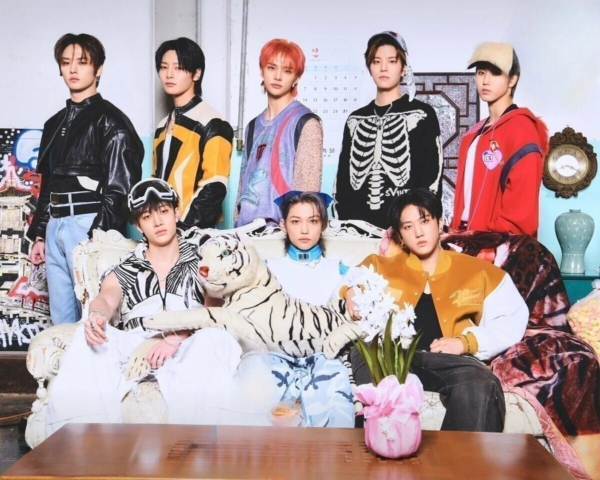 Когда день рождения у stray kids. Группа Stray Kids 2023. K-Pop группа Stray Kids. Хёнджин Stray Kids 2023. Stray Kids 5 Star.