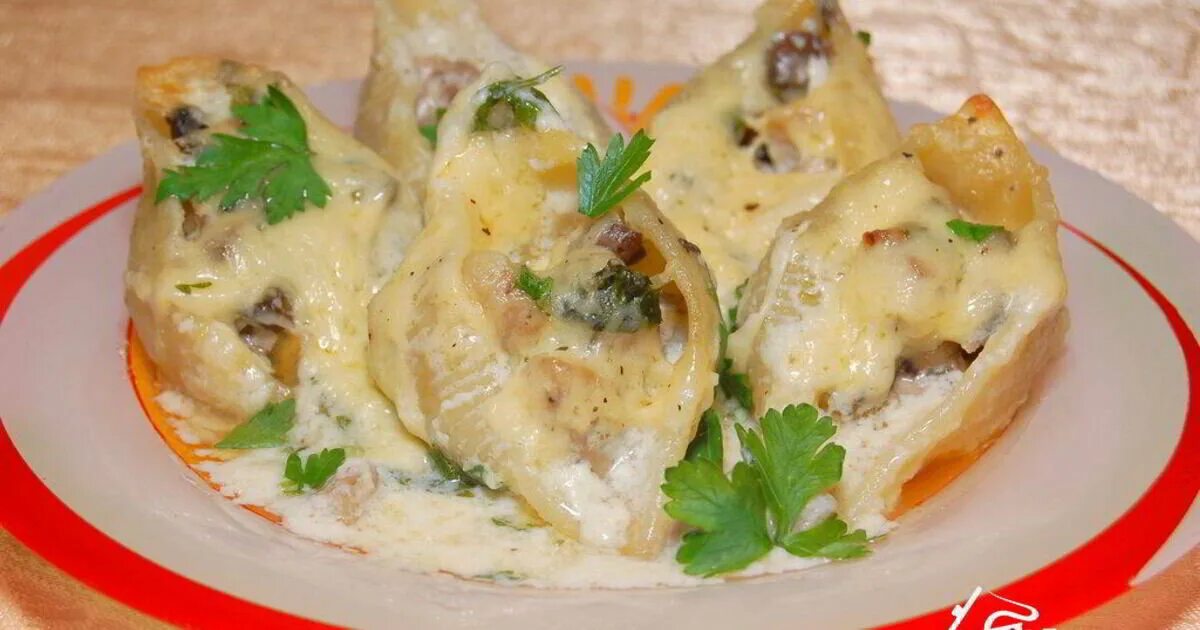 Фаршированные макароны ракушки. Фаршированные макароны полуфабрикаты. Большие фаршированные макароны. Макароны лумакони. Фаршированные макароны ракушки.