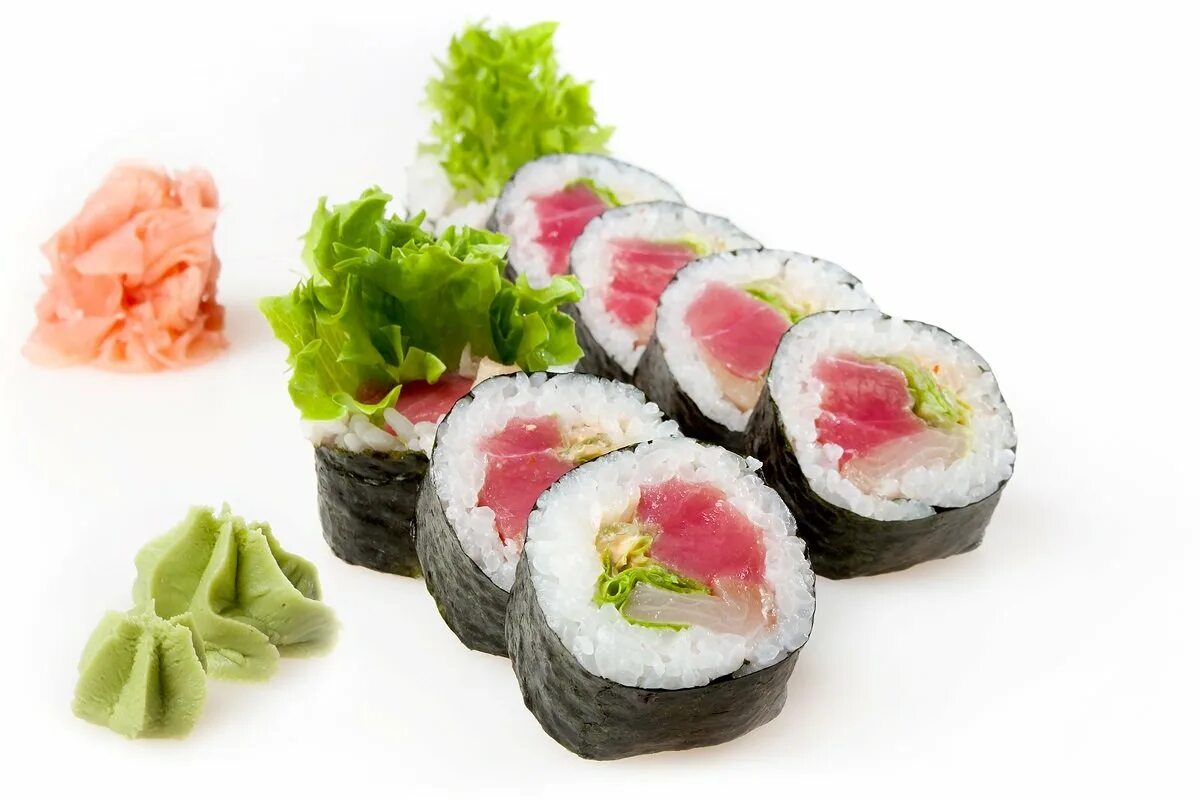 Сколько хранить роллы в холодильнике. Футомаки. Суши с тунцом в Японии. Футомаки ролл овощной. Футомаки запеченные.