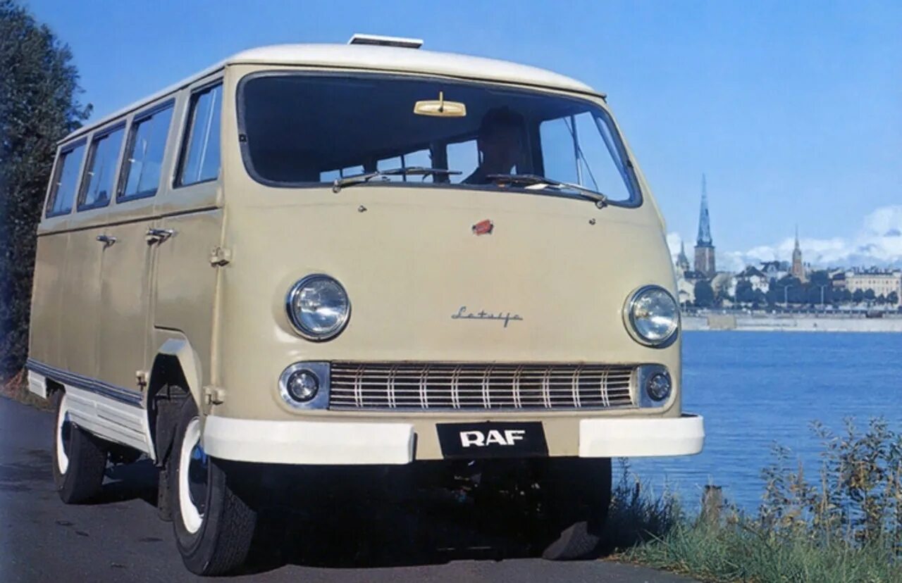 Микроавтобус это легковой автомобиль. РАФ-977 микроавтобус. РАФ-977дм Латвия. Микроавтобус РАФ 1968. РАФ-977 «Латвия».