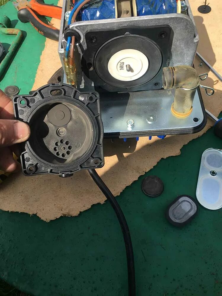 Как поменять мембрану на насосе Насосная станция Grundfos MQ 3-35 по низкой цене