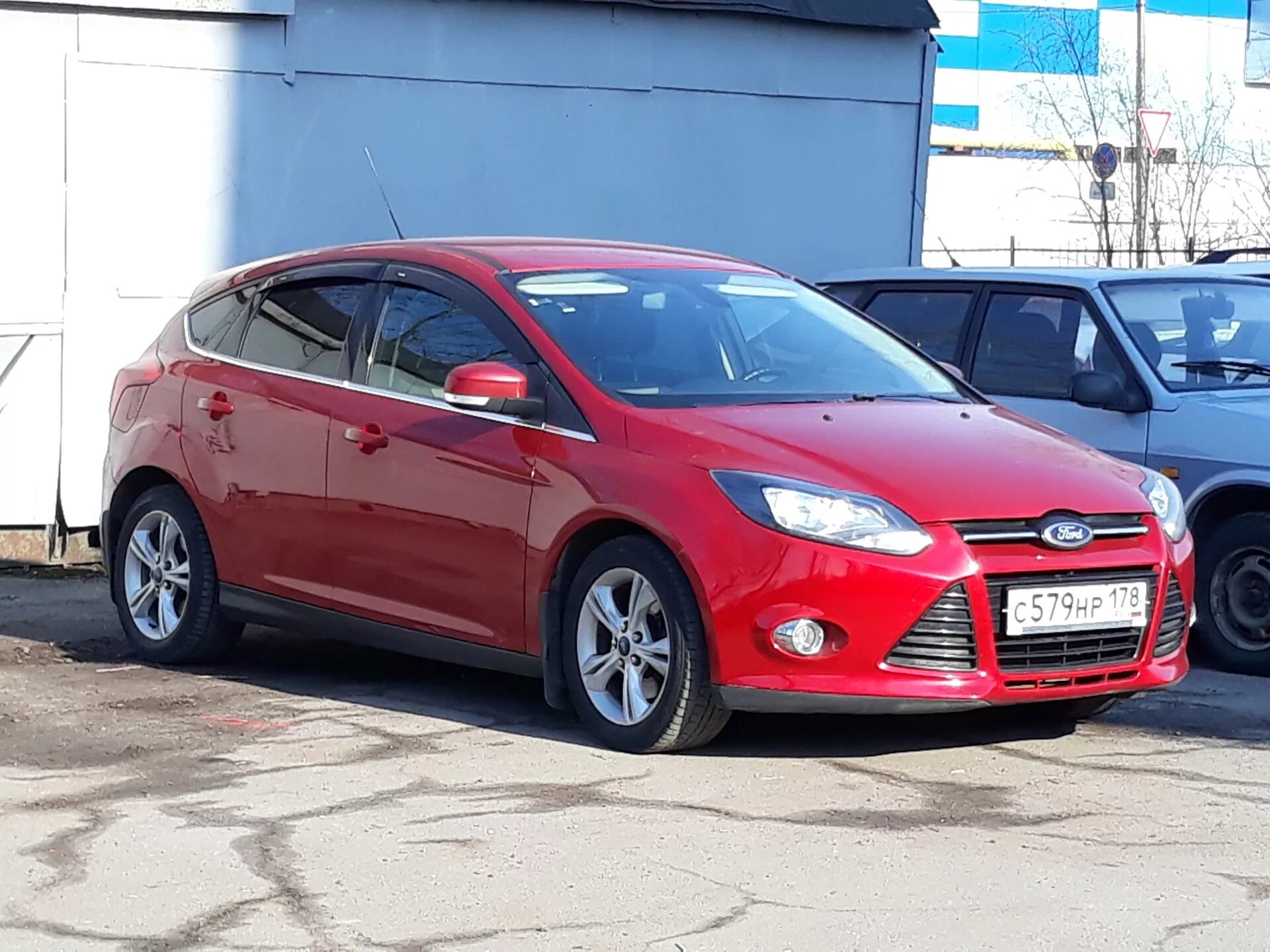 Ford Ford Focus 2012. Ford Focus 3 хэтчбек. Форд фокус 2012 хэтчбек. Ford Focus 3 2012 хэтчбек.