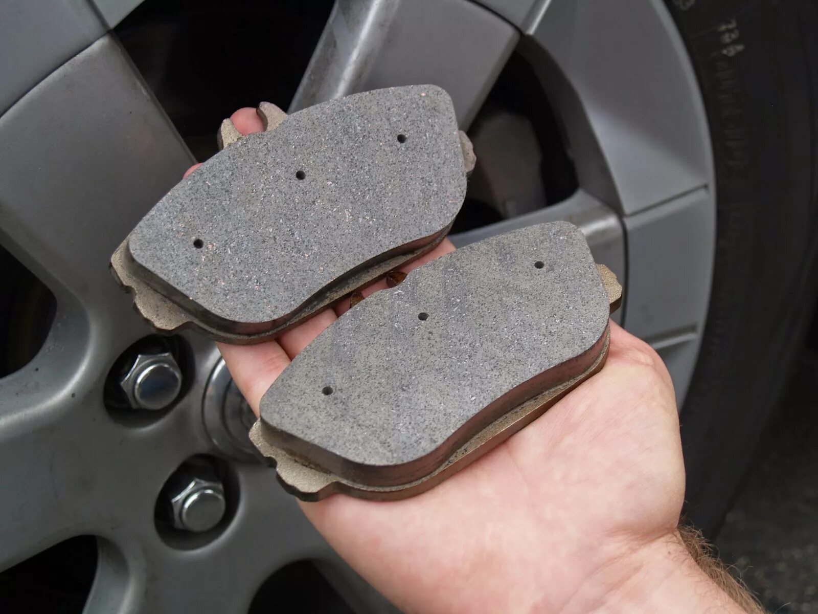 Страна производитель тормозных колодок. Колодки тормозные передние Brake Pads. Колодки тормозные 3g Disc Brake Pads. Колодки тормозные 3g Disc Brake Pads ad8050. Тормозные колодки Brake Pads | SB - bp21243.