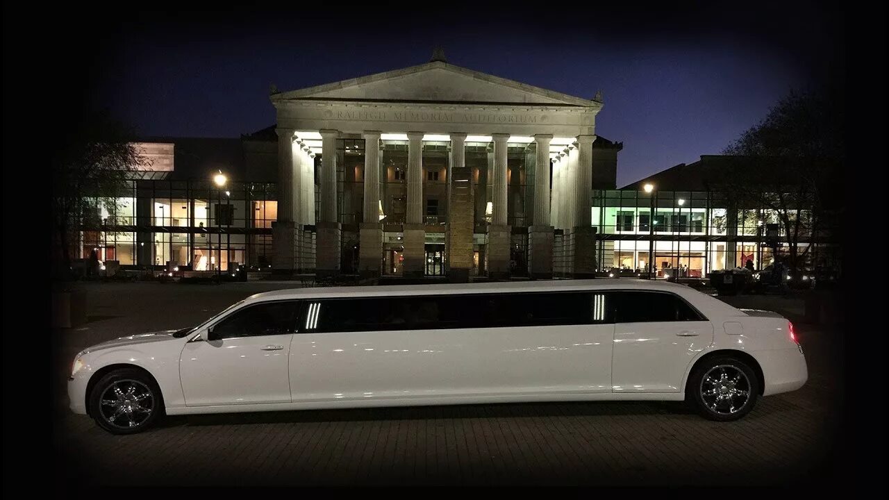 Аурис лимузин. Аурус сенат лимузин. Лимузин aurus senat limousine l700. Аурис лимузин. Машина аурус сенат l600.