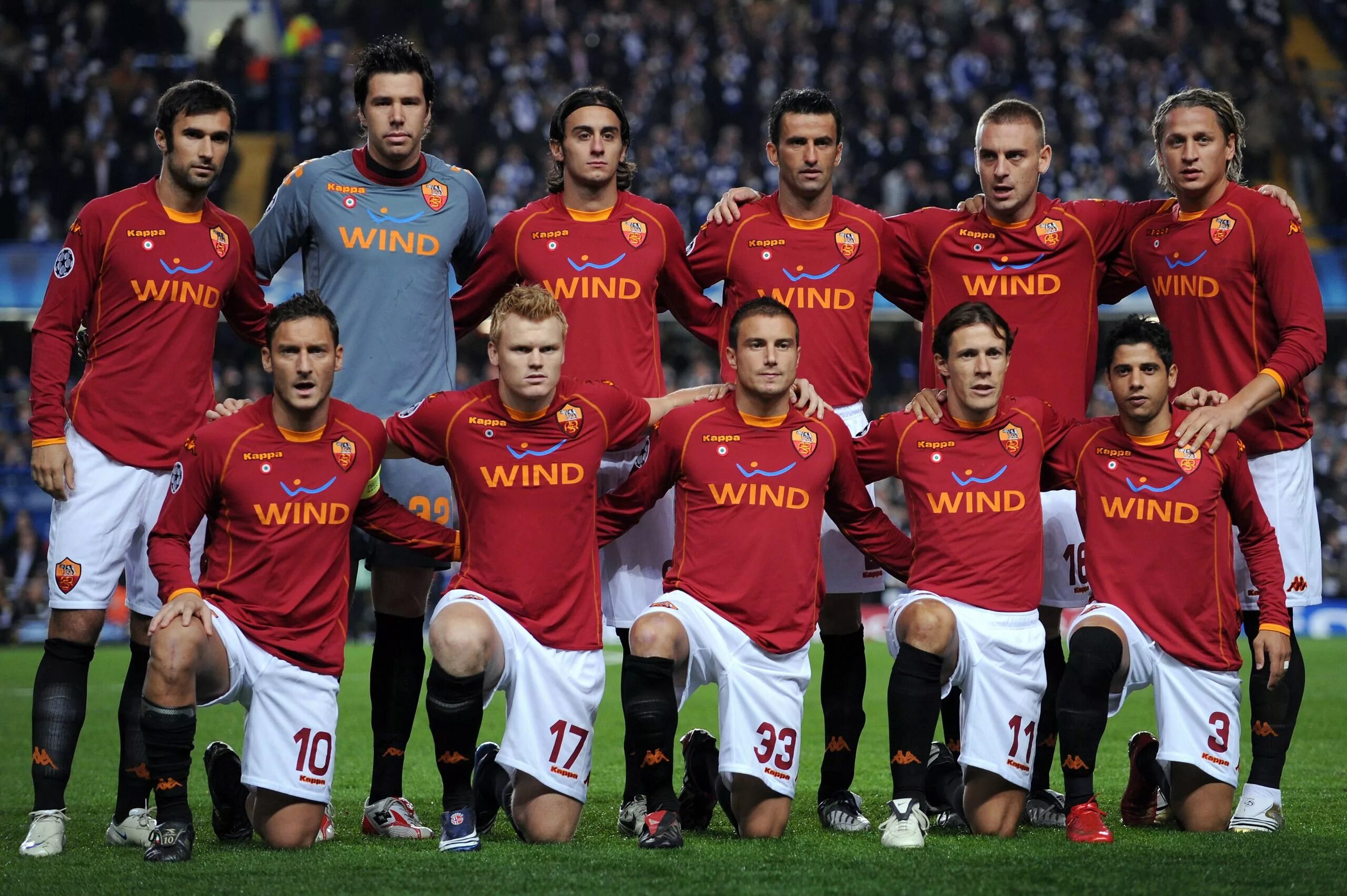 As ROMA команда.