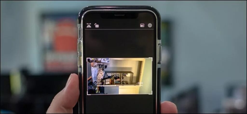 Айфон переворачивает фото. Iphone перевернуть фото. A1203 iphone видео. Айфон переворачивать фото и видео.