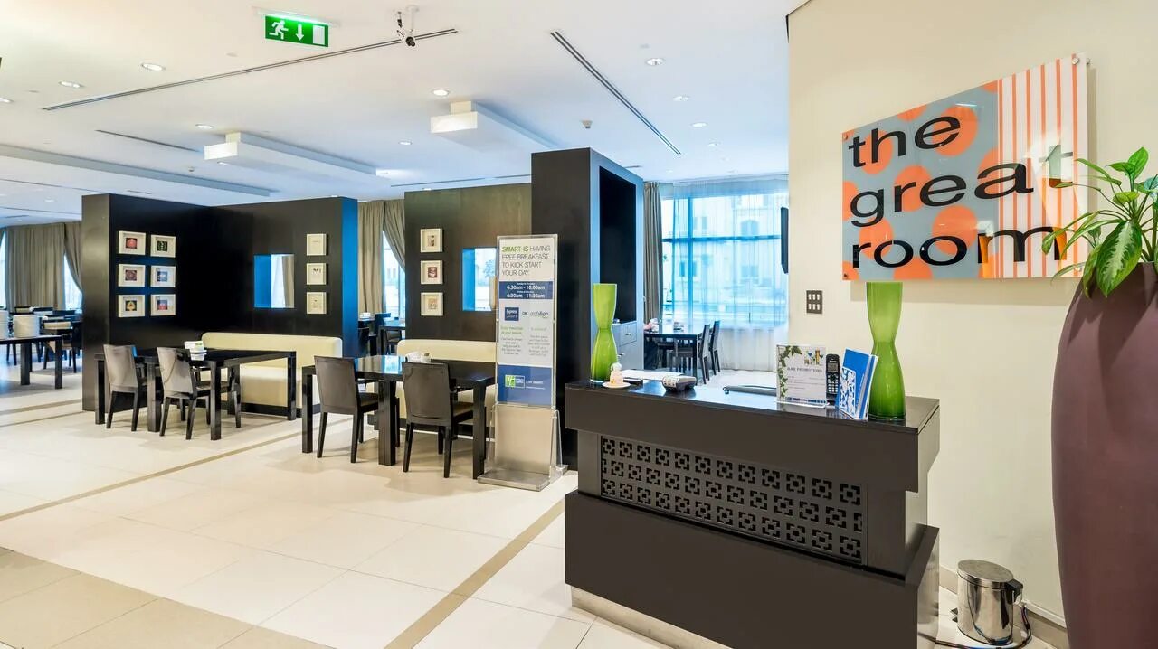 Holiday Inn Express Internet City Дубай. Holiday Inn Express Dubai Internet City 3. Отель Holiday Inn Express Dubai Internet City 2*. Холидей ИНН интернет Сити Дубай. Holiday inn safa