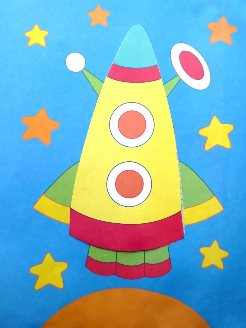 Поделки из бумаги космонавтика. Поделка ко Дню космонавтики. Поделка ко Дню космонавтики в детский сад. Аппликация космос. Аппликация космос для детей.