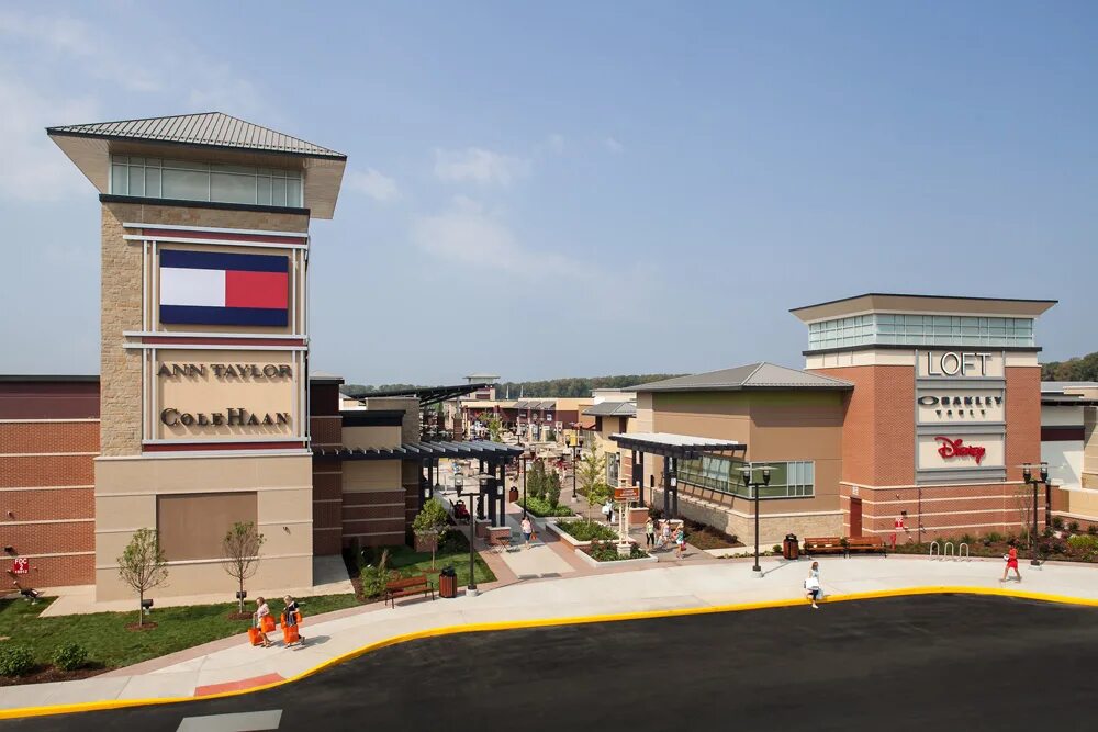 Https www mo. Американские магазины внешний вид. Factory Outlet and Outlet Mall.