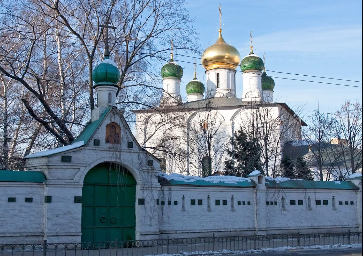 Сретенский ставропигиальный мужской монастырь, Москва. Сретенский монастырь в Москве. Сретенском 17