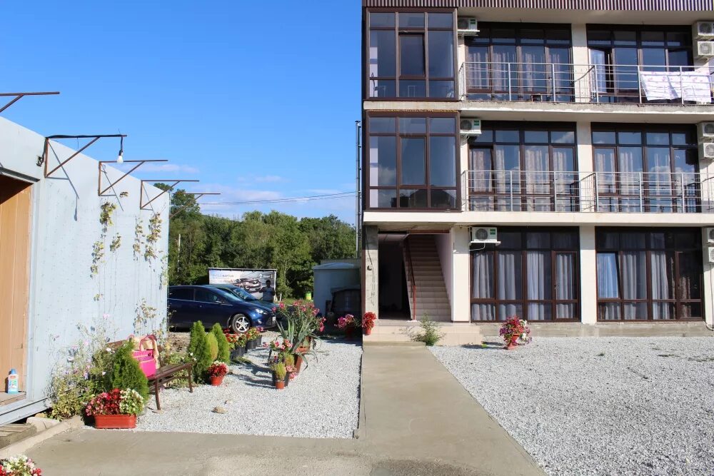 гостевой дом кристалл new лазаревское. гостевой дом династия кабардинка. гостевой дом у танечки дивноморское. гостевые дома 2023. криница ул грушевая.