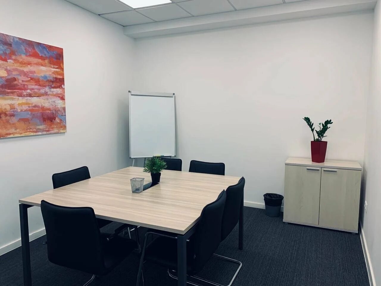 переговорная комната москва сити. агентство аренды офисов в москве. агентство аренды офисов в москве. офис бц лотос. агентство аренды офисов в москве.