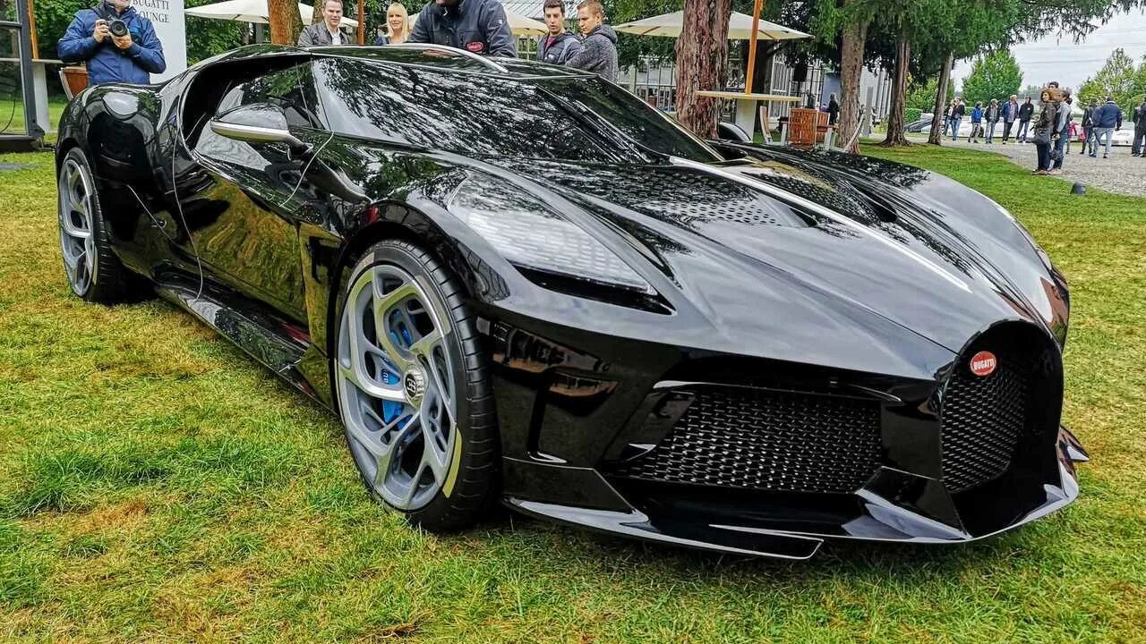 Bugatti voiture noire цена. Бугатти Ноир. Машина Bugatti la voiture noire. Бугатти Bugatti la voiture noire. Бугатти сентодиеси.