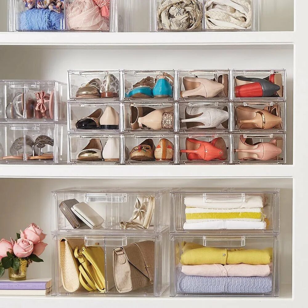 Какой способ хранения. Шкаф с вещами. Идеи для хранения вещей. Приспособления для хранения обуви в шкафу. Органайзер для хранения вещей.