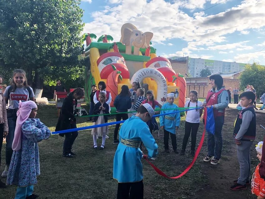 Сайт открытый нижнекамск. Дворовый клуб Южноуральск. Романтик Нижнекамск дворовый клуб. Клевер Нижнекамск. Эколого-биологический центр Нижнекамск.