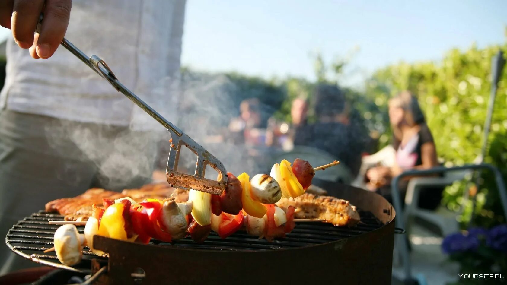Шашлыки на природе. Пикник (барбекю, гриль) кейтеринг. Пикник шашлык на природе. Пикник шашлык. Пикник (барбекю, гриль) кейтеринг.