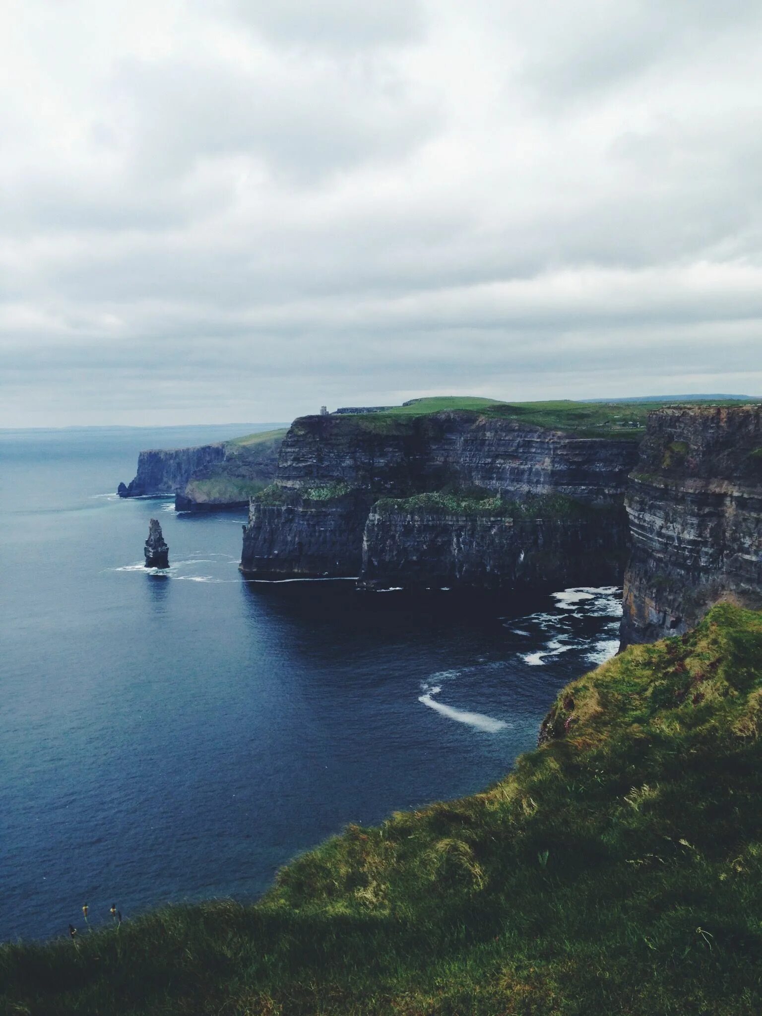 Ирландия летом. Ireland travel. Остров грейт бласкет. Туристы в ирландии. Ireland travel.