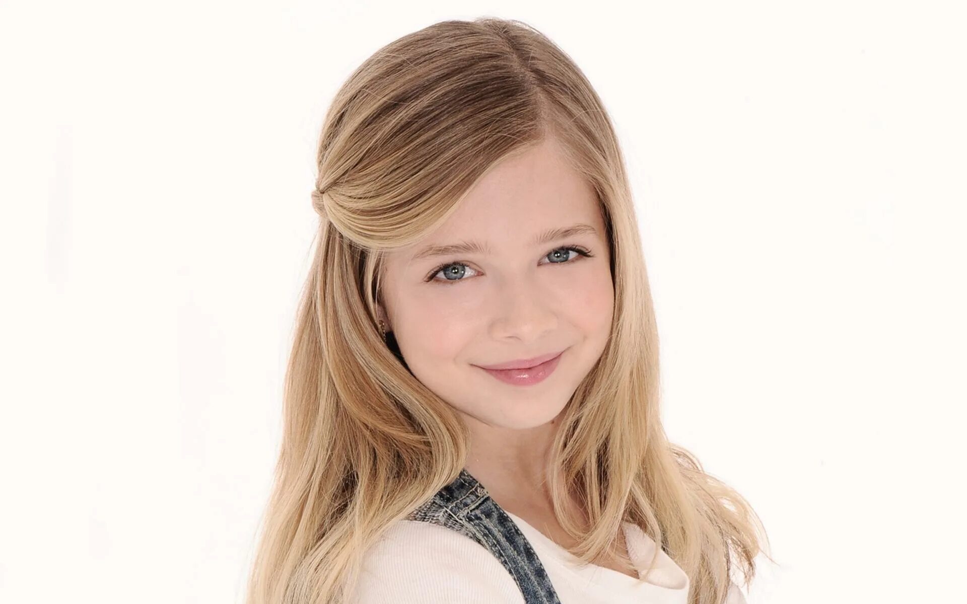 Симпатичные девочки 12 лет. Дети девочки 12 14. Катя сорокина. Фотосессия девушки подростка. Маккензи фой в 14.