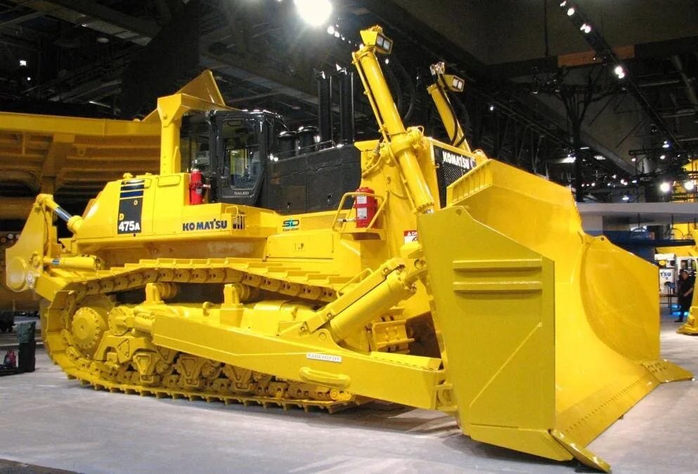 Бульдозер Komatsu d475. Комацу 575 бульдозер. Бульдозер Комацу 475. Гусеничный бульдозер Komatsu d475a-5.