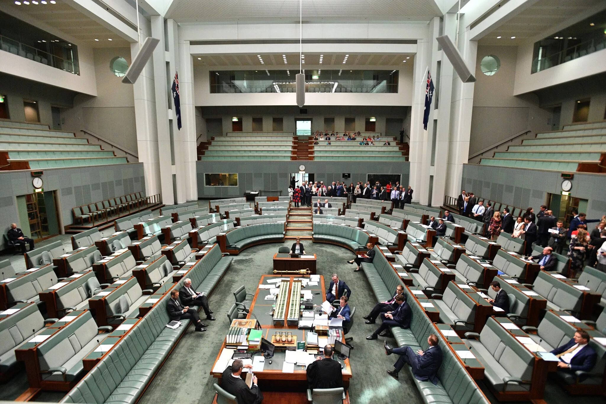 The new government has. Канберра парламент. Федерального правительства Австралии. Здание парламента (Канберра). The Parliament House Австралия.