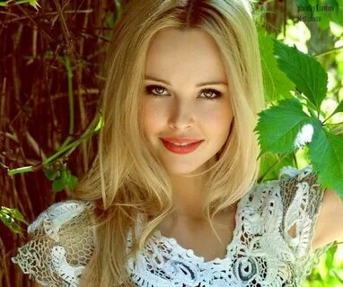 Yalangoch rus ayollarining foto toplami.