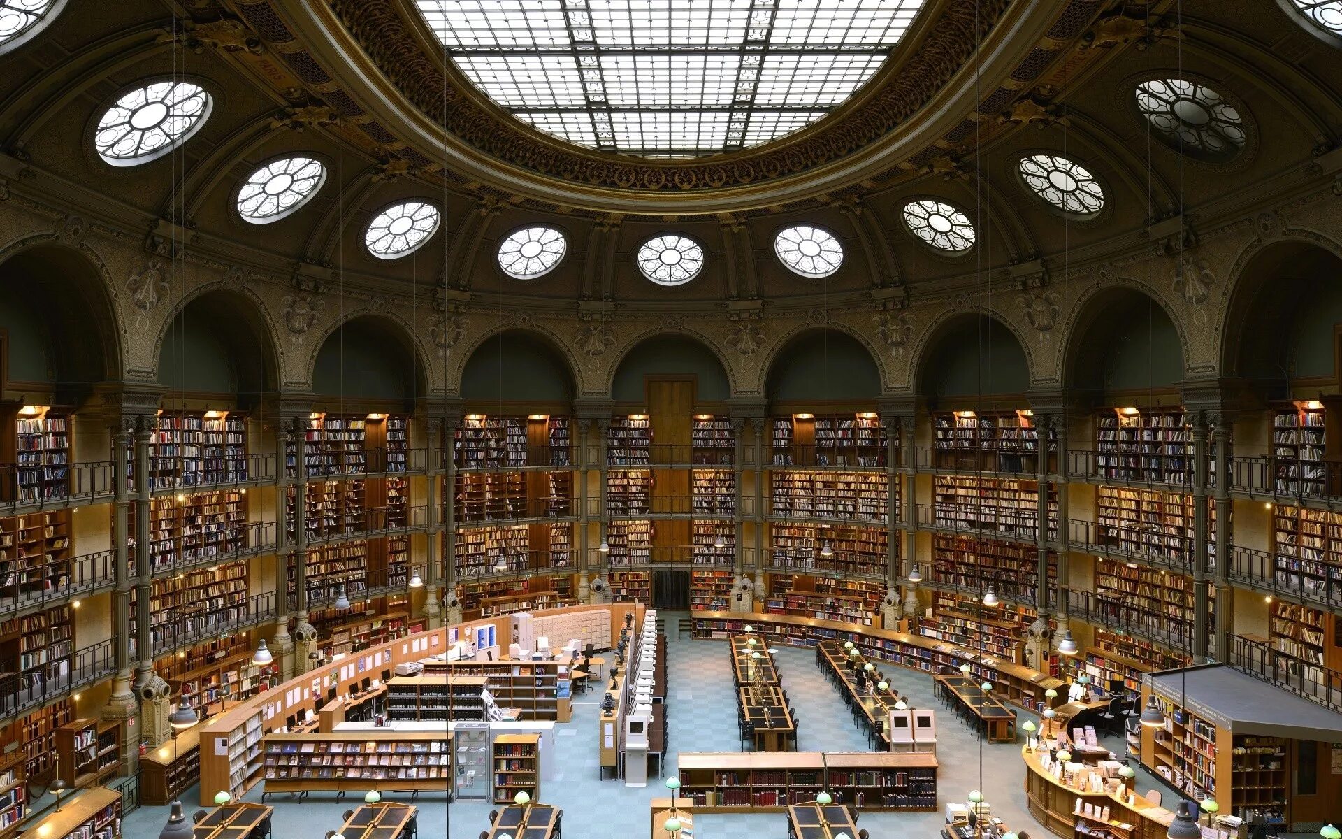 Самая известная библиотека. Корпус Тольбиак национальной библиотеки Франции. Парижская Национальная библиотека. Национальная библиотека Франции. Библиотека университета Гумбольдта Берлин Германия.