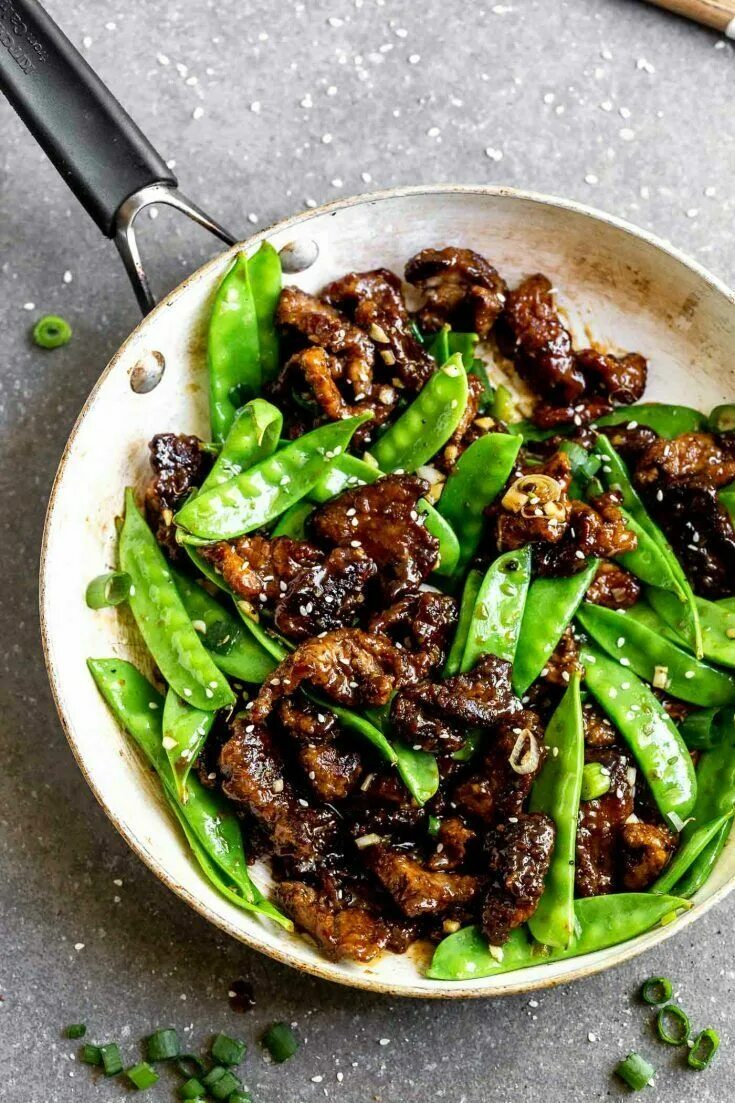 Горох у японцев. Японский горох со специями. omk beef with green peas. crispy beef. блюдо из говядины и гороха восточное.