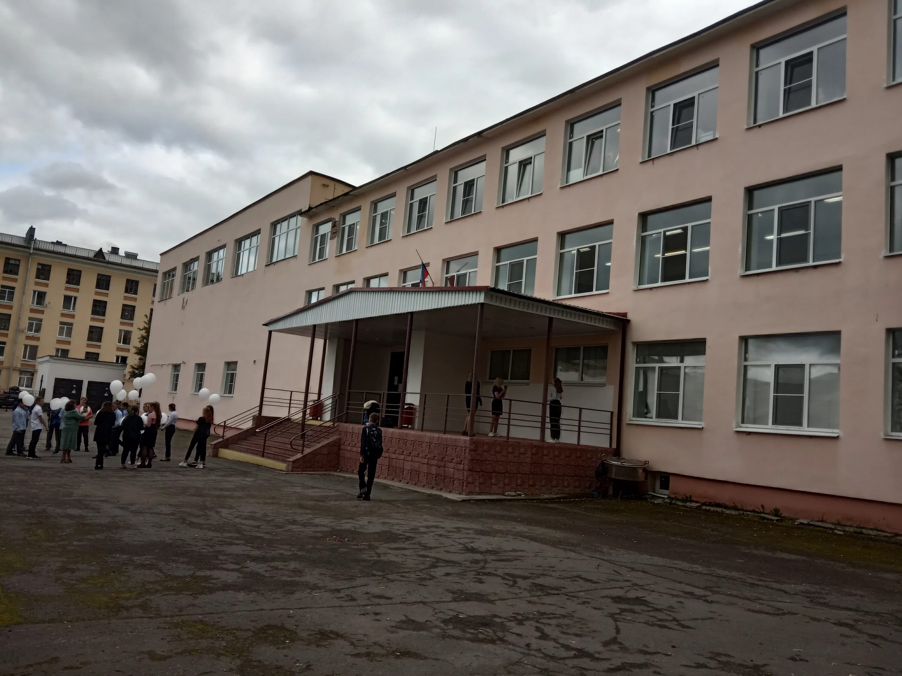 мбоу сош североморск. шкода номер 10североморск. школа 10 североморск. школа 12 г североморск. сайт школы 11 г.