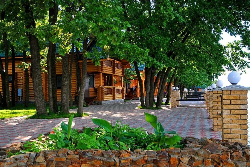 Отдых в донецке ростовской. Отдых в донецке ростовской. Турбаза исток донецк. База отдыха исток донецк ростовская. Турбаза исток донецк ростовская.