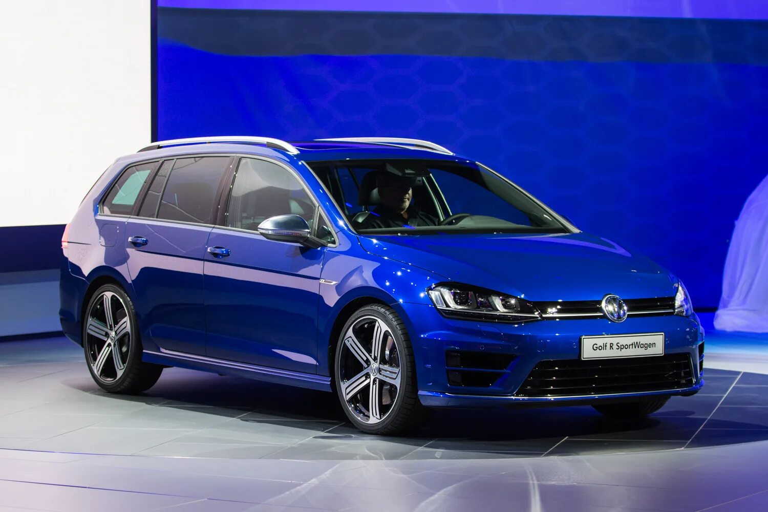 Volkswagen Golf 7 r универсал. VW Golf r. Volkswagen_Golf_r_variant_2015. Volkswagen Golf r универсал. Ege variant