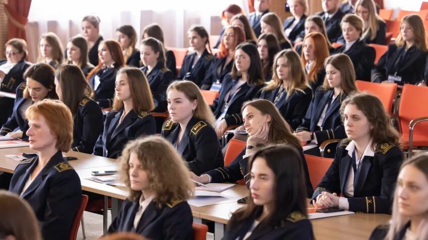 Преподаватели горного университета Санкт-Петербург. Горный университет СПБ 2022. Горный университет Санкт-Петербург студенты. Первокурсники горный университет 2022. Абитуриент горный