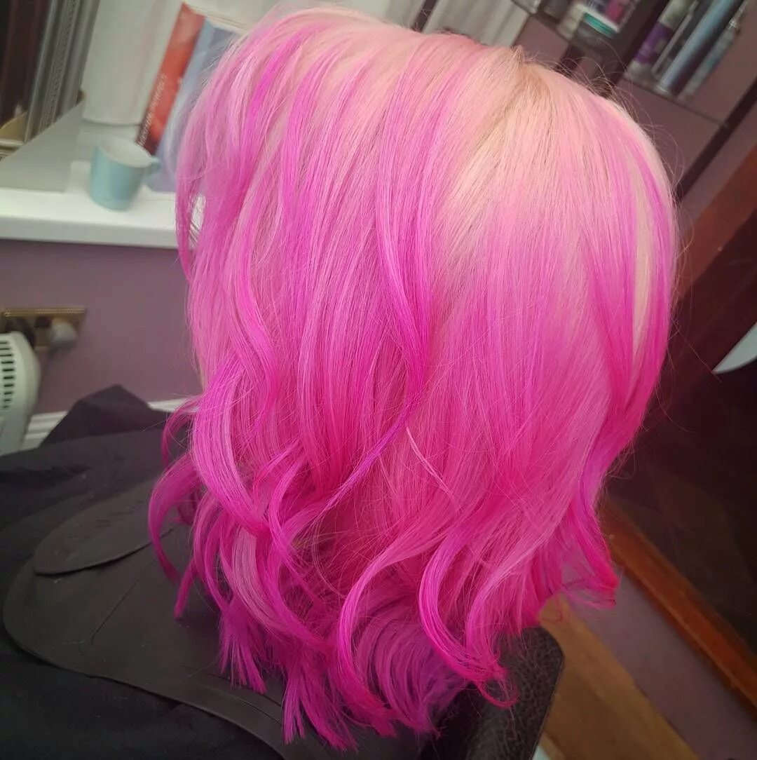 Розовые волосы в домашних условиях