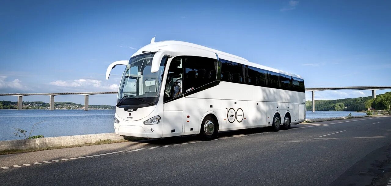 Авито туристические автобусы. Мерседес Коннект автобус. Хайгер 762. Туристический автобус.