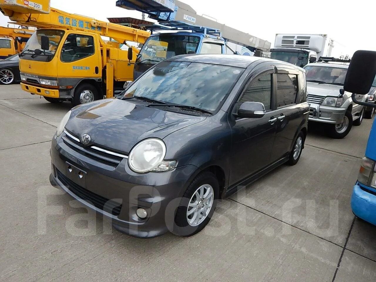 Купить сиента владивосток. Toyota Sienta 2006 год 4wd. Sienta 2 Рестайлинг. Тойота Сиента купить во Владивостоке без пробега по РФ. Тойота Сиента купить во Владивостоке без пробега.