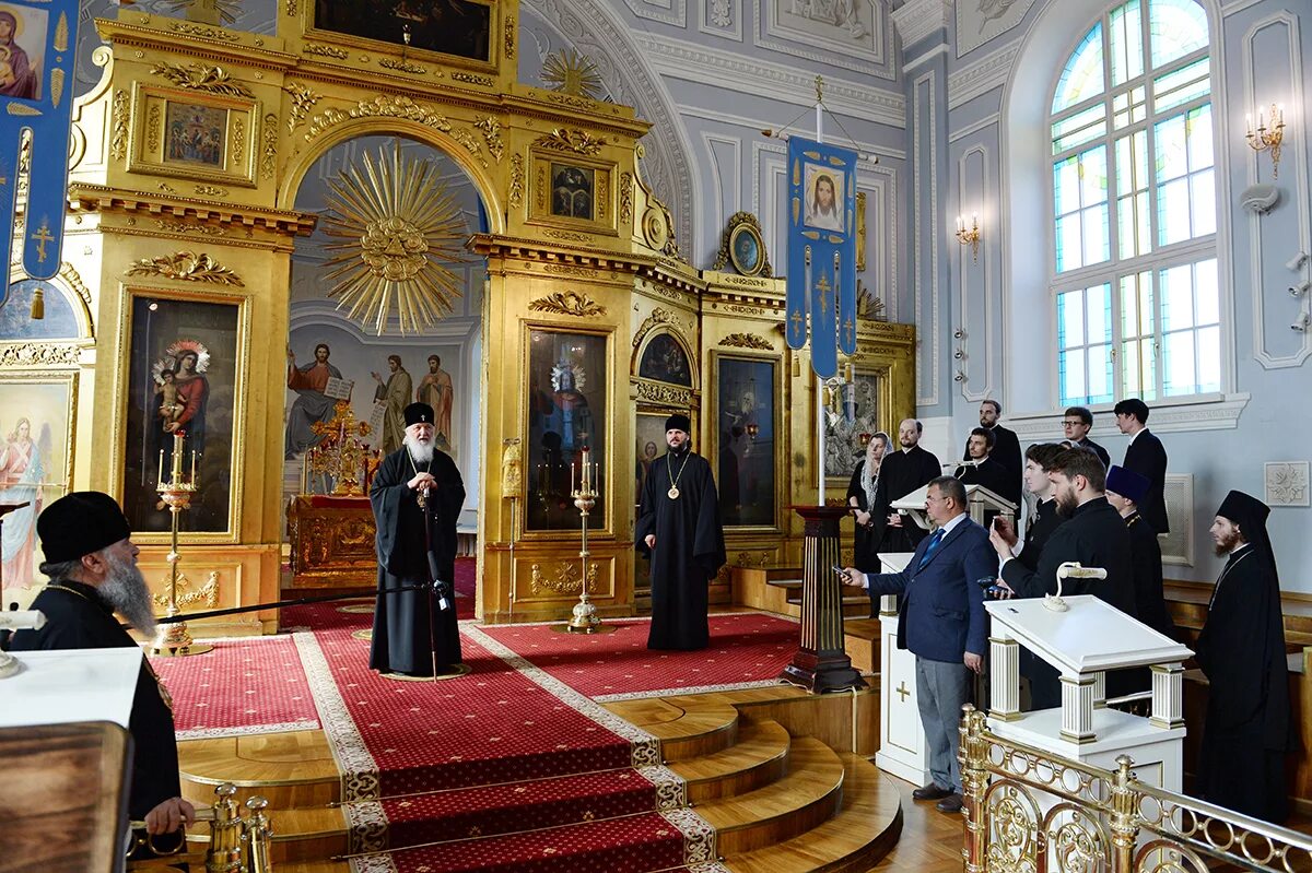 храм смольный собор санкт-петербург. храмы и монастыри санкт петербурга. храмы и монастыри санкт петербурга. воскресенский смольный собор. питер смольный собор.