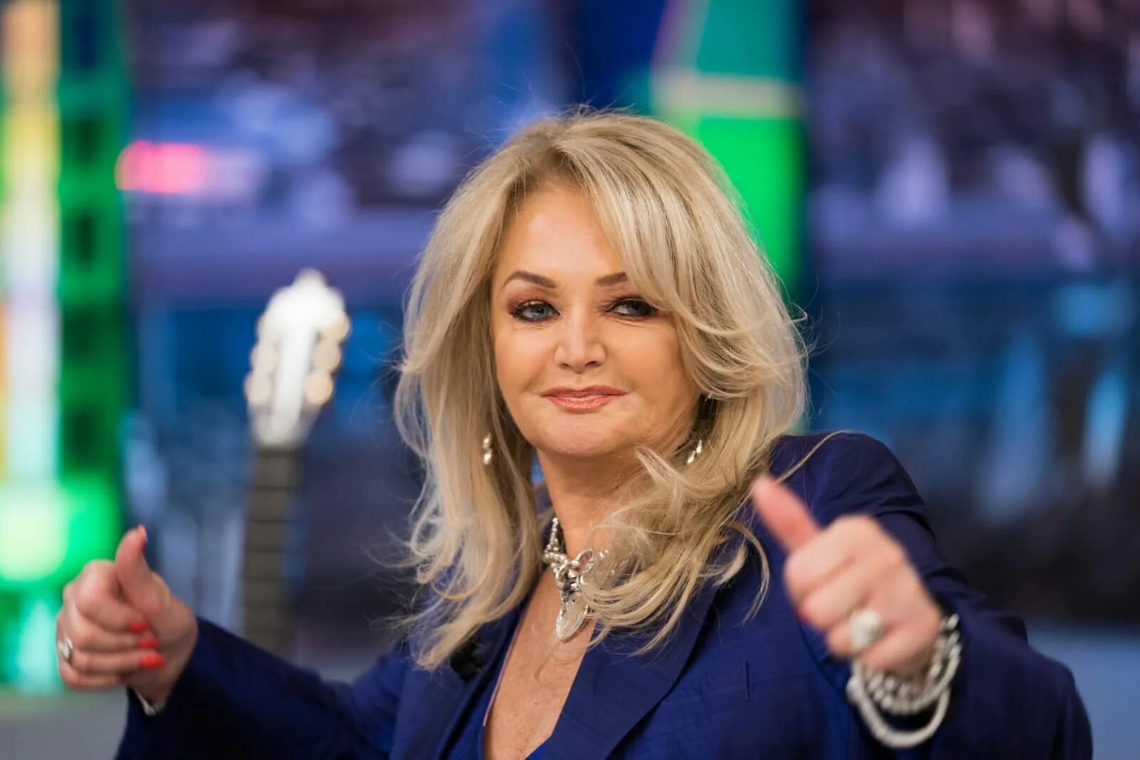 Бони тейлор лучшие. Bonnie Tyler сейчас. Bonnie Tyler 80.