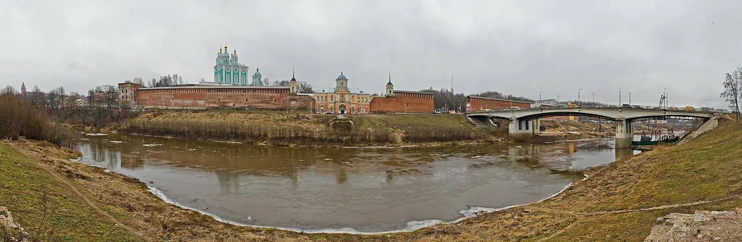 на какой реке расположен калининград. географическое положение смоленска. река вязьма смоленская область. река вопь в ярцеве. набережная реки смоленск.